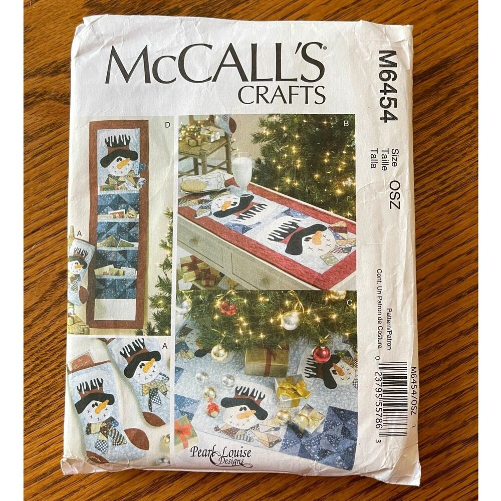 UNCUT 2011 McCalls 6454 Craft Christmas Snowman Home Decor Sewing Pattern